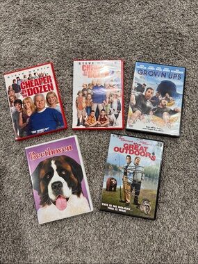 Assorted DVD movie bundle - 5 family classics